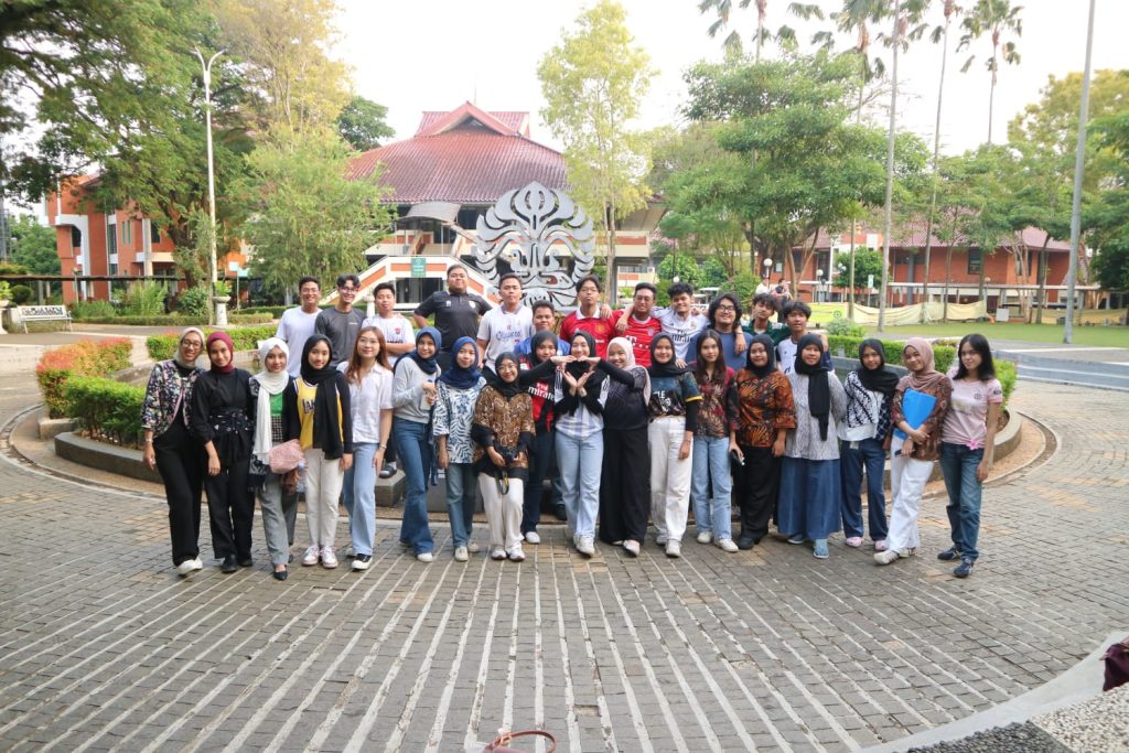 6db36d9b-e062-4a68-8939-13a2279408ef